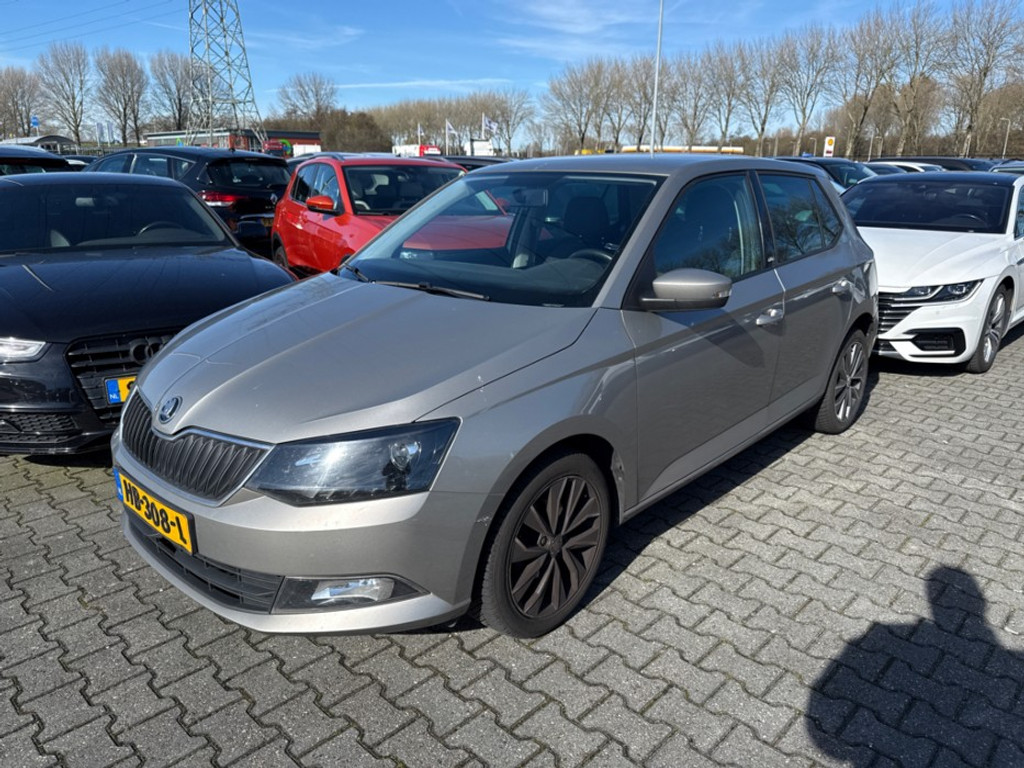 51723033
