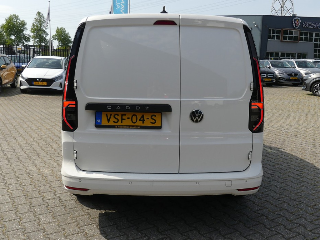 53305204-4.jpg