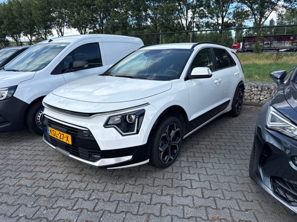 55841788