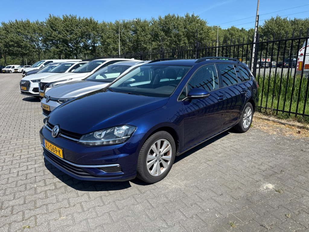 55880526