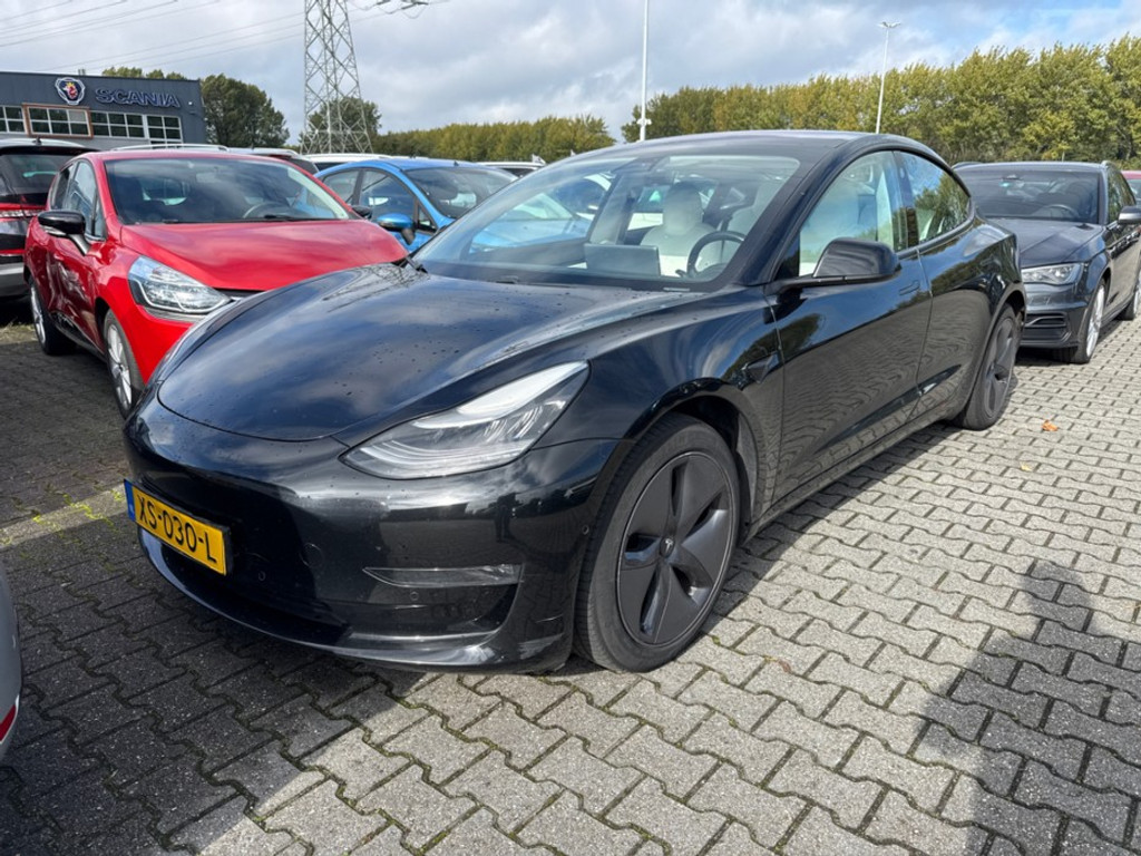 57386702